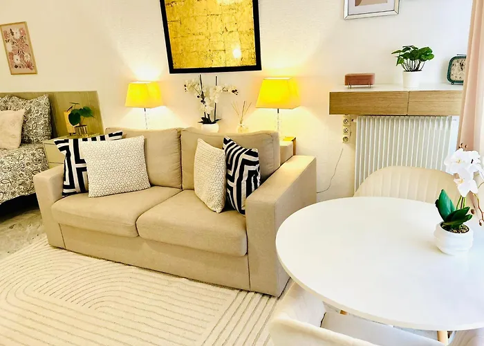 Azur Cocoon Apartment *